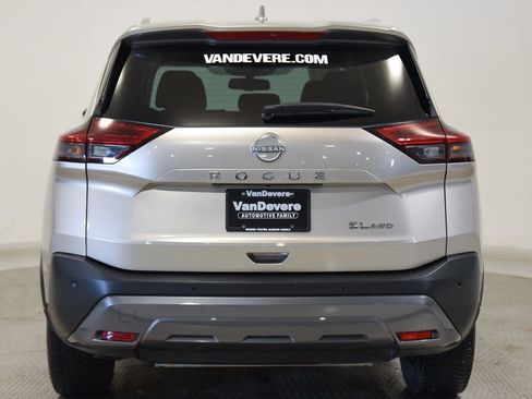 Used 2023 Nissan Rogue SL AWD/4WD image 9