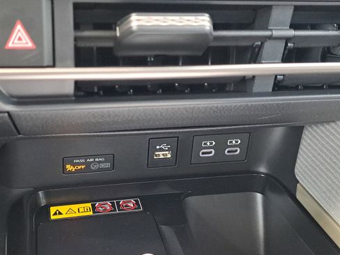 New 2025 Toyota Camry SE image 22