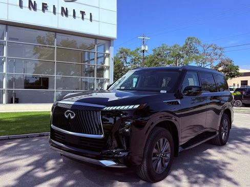 Certified 2026 INFINITI QX80 Pure w/ Cargo Package AWD/4WD image 1