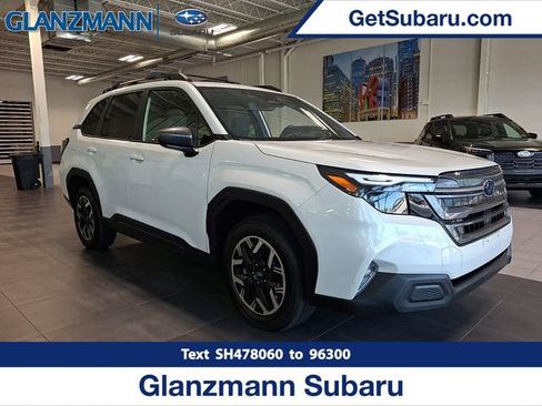 Certified 2025 Subaru Forester Premium AWD/4WD image 1