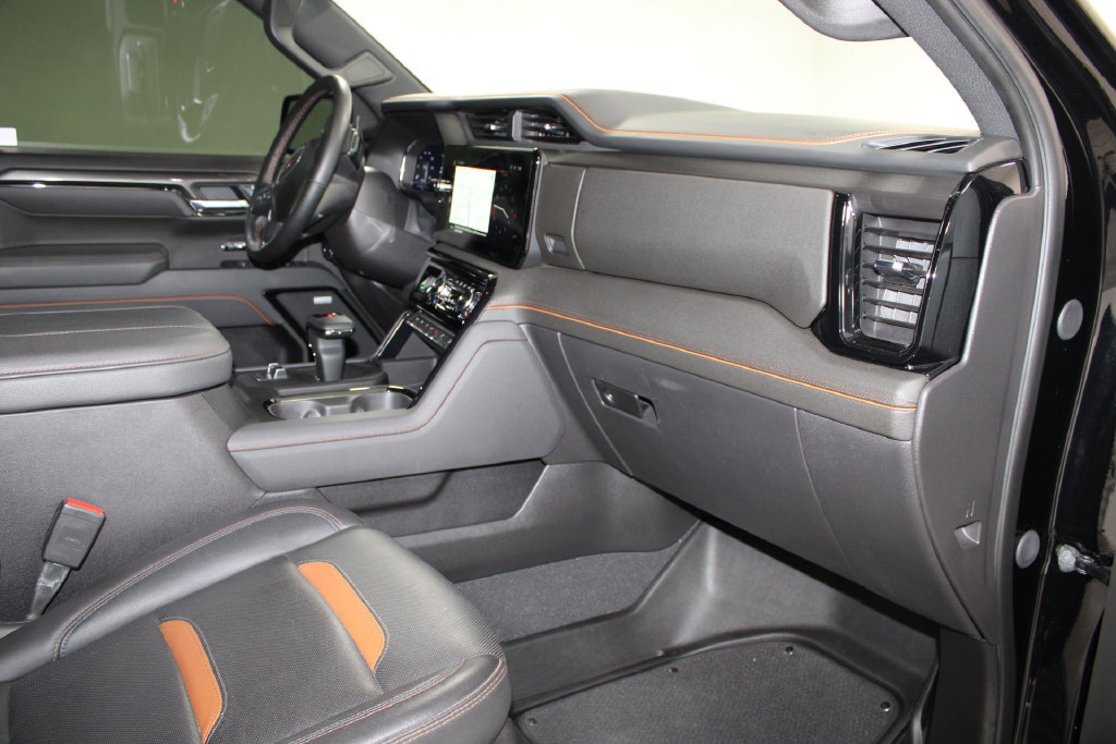 Used 2025 GMC Sierra 1500 AT4 w/ AT4 Premium Package AWD/4WD image 22