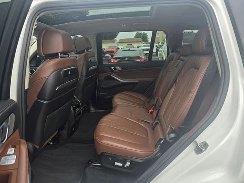 Used 2026 BMW X7 xDrive40i AWD/4WD image 15