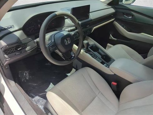 Used 2023 Honda Accord EX image 6