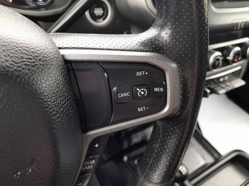 Used 2024 RAM 2500 Tradesman w/ Chrome Appearance Group AWD/4WD image 15