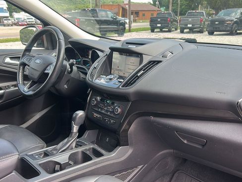 Used 2017 Ford Escape Titanium AWD/4WD image 13