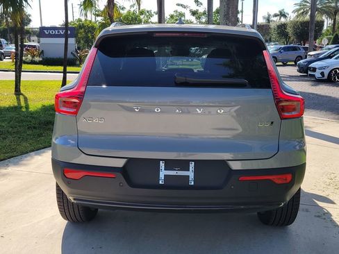 New 2026 Volvo XC40 B5 Ultra w/ Protection Package Premier AWD/4WD image 4