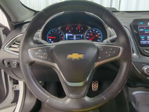 Used 2017 Chevrolet Malibu LT w/ Leather Package FWD image 28