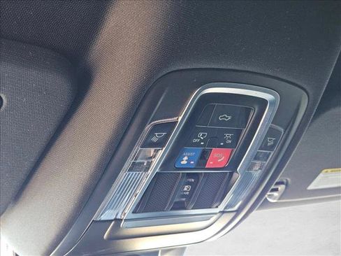Used 2022 RAM 1500 Limited AWD/4WD image 17