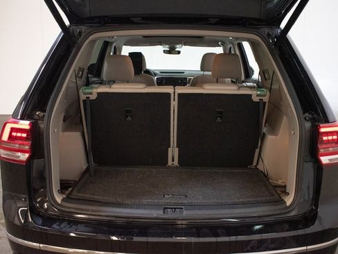 Used 2019 Volkswagen Atlas SEL R-Line image 25