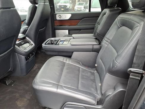 Used 2022 Lincoln Navigator L Reserve AWD/4WD image 18
