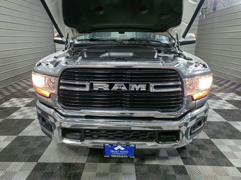 Used 2019 RAM 2500 Big Horn image 38