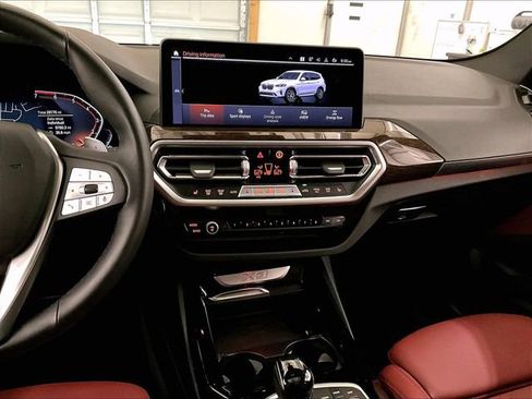 Used 2024 BMW X3 xDrive30i w/ Premium Package AWD/4WD image 6