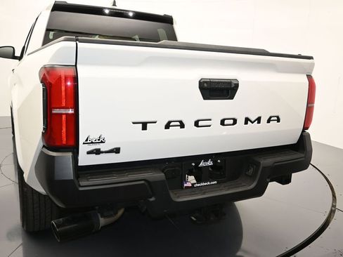Used 2024 Toyota Tacoma SR image 23