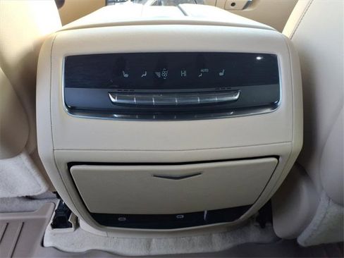 Used 2023 Cadillac Escalade ESV Premium Luxury image 16