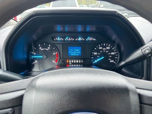 Used 2017 Ford F550 4x4 Crew Cab Super Duty w/ Power Equipment Group image 34