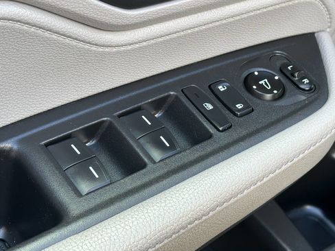 Used 2018 Honda Odyssey EX-L image 15