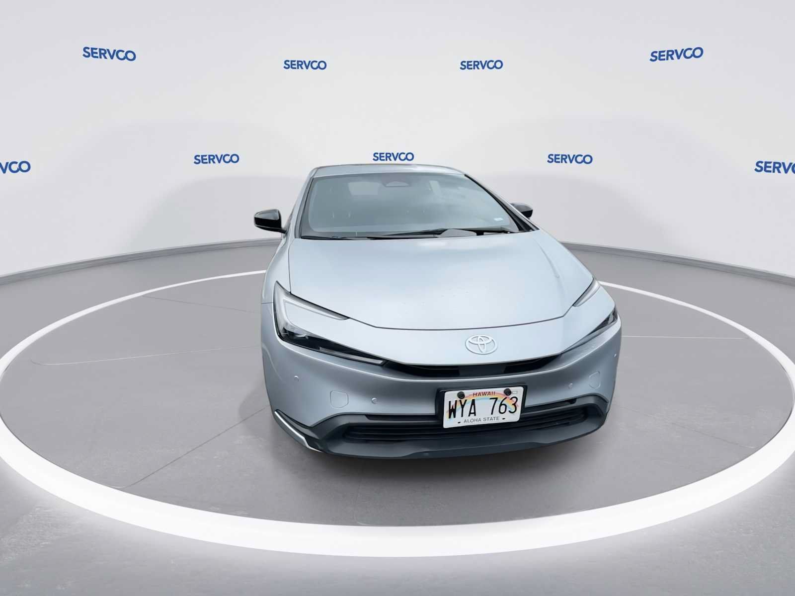Used 2024 Toyota Prius LE FWD image 2