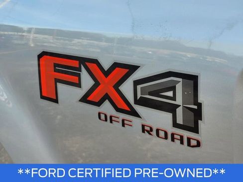 Certified 2022 Ford F250 XLT w/ XLT Value Package image 8
