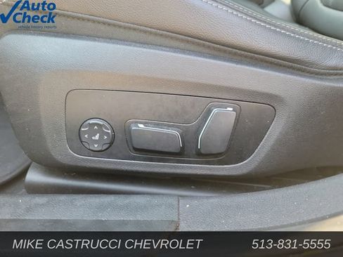 Used 2025 BMW 330i xDrive Sedan AWD/4WD image 19