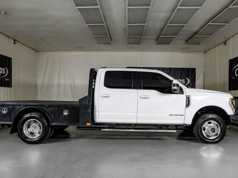 Used 2022 Ford F350 Lariat w/ Lariat Value Package AWD/4WD image 5