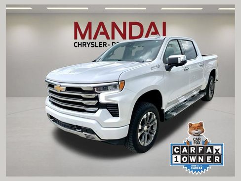 Used 2023 Chevrolet Silverado 1500 High Country w/ Technology Package AWD/4WD image 1
