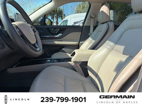 Used 2022 Lincoln Corsair Reserve w/ Equipment Group 201A image 14