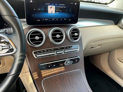 Used 2023 Mercedes-Benz GLC 300 4MATIC Coupe image 23