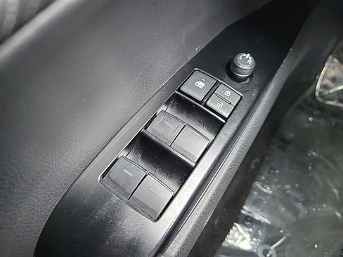 Used 2025 Toyota Camry SE FWD image 24