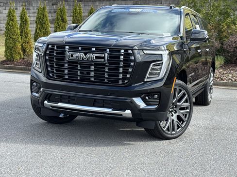 Used 2026 GMC Yukon XL Denali Ultimate w/ LPO, Floor Liner Package image 5