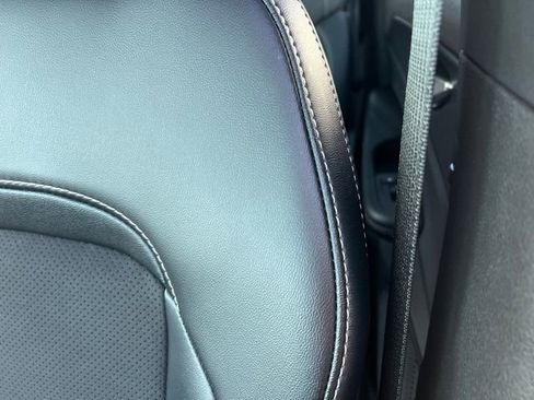 Used 2024 Jeep Grand Cherokee L Altitude image 15