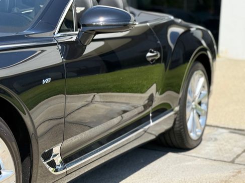 Used 2021 Bentley Continental GT image 4