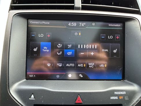 Used 2013 Ford Edge SEL FWD image 24