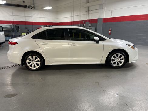 Used 2026 Toyota Corolla LE FWD image 11