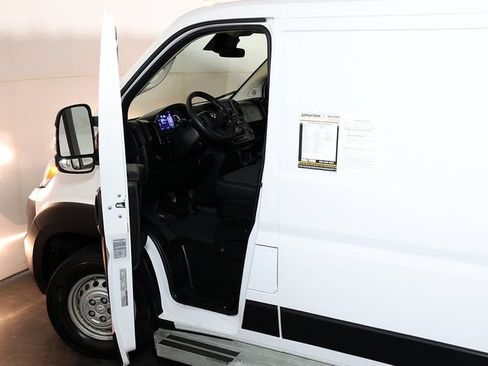 Used 2025 RAM ProMaster 2500 w/ U-Haul Equipment Group FWD image 5