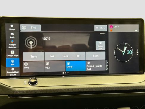 Used 2023 Honda Accord Touring image 9