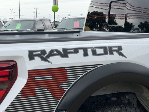 Used 2025 Ford F150 Raptor w/ Equipment Group 803A Raptor R AWD/4WD image 5