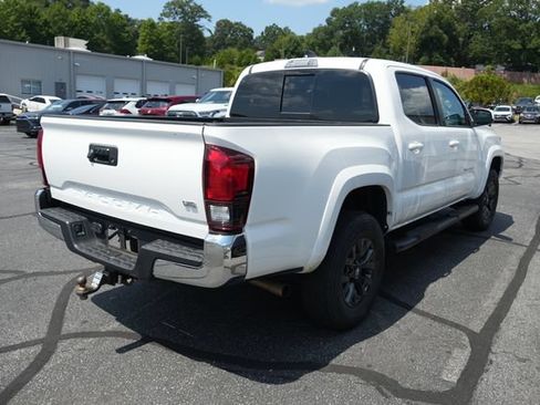 Used 2023 Toyota Tacoma SR5 RWD image 11