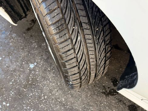 Used 2020 Toyota Camry LE image 43