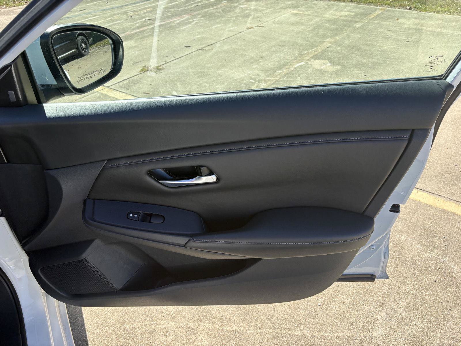 Used 2024 Nissan Sentra SV FWD image 15