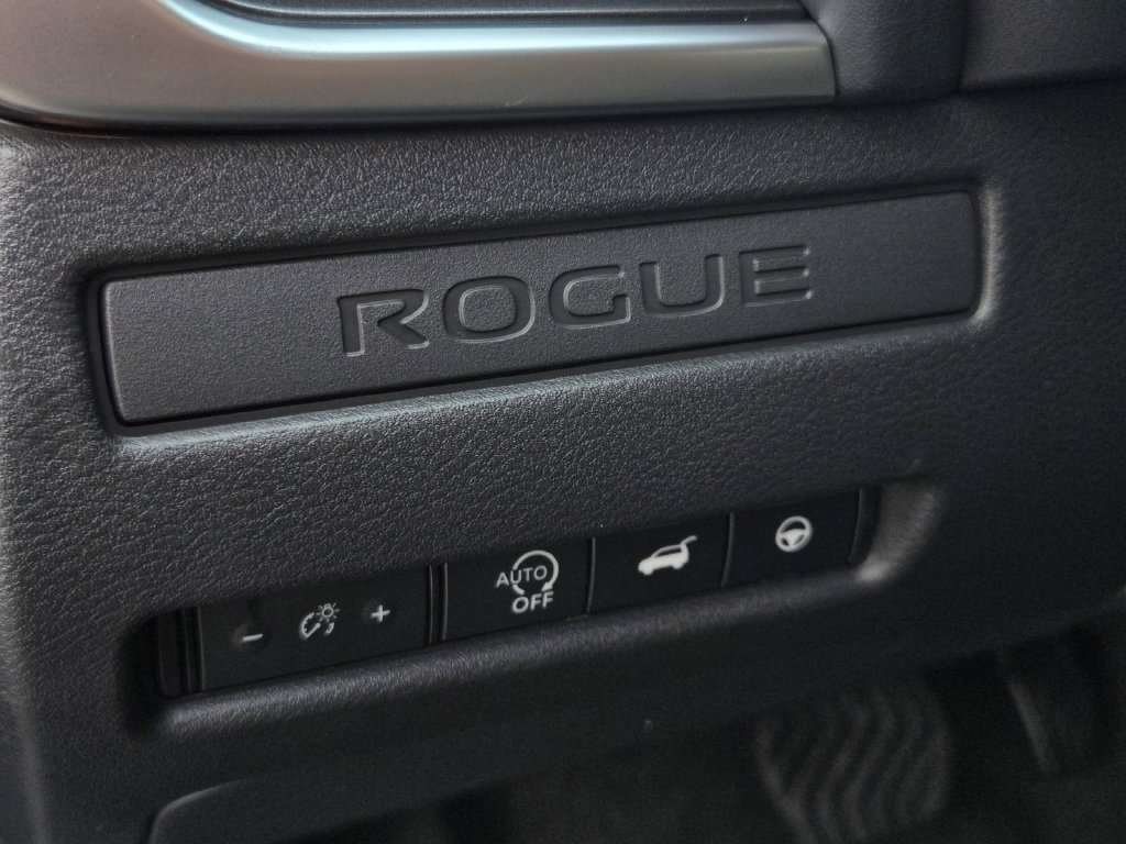 New 2026 Nissan Rogue SV FWD image 18