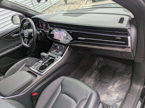 Used 2019 Audi Q8 Premium Plus w/ Premium Plus image 34