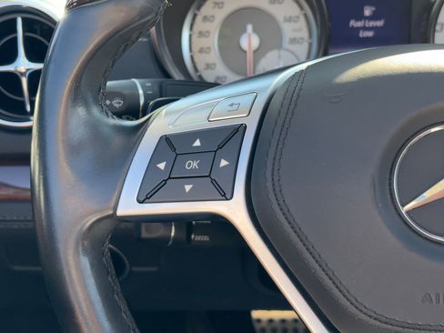 Used 2014 Mercedes-Benz SL 550 image 12