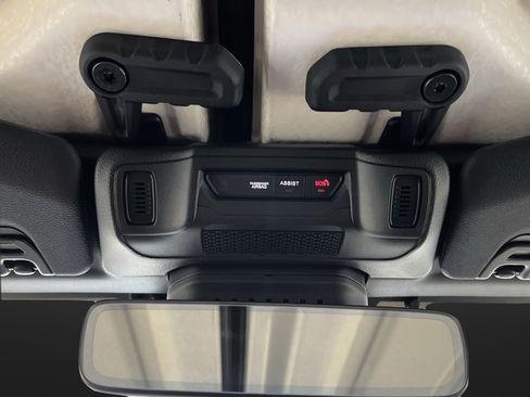 New 2026 Jeep Wrangler Unlimited Sahara AWD/4WD image 25