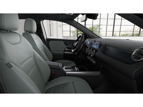 New 2026 Mercedes-Benz GLA 250 4MATIC image 4