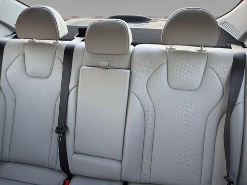 New 2026 Hyundai Elantra Limited image 37