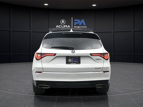 Used 2024 Acura MDX SH-AWD w/ Technology Package image 26