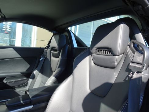 Used 2012 Mercedes-Benz SLK 250 image 14