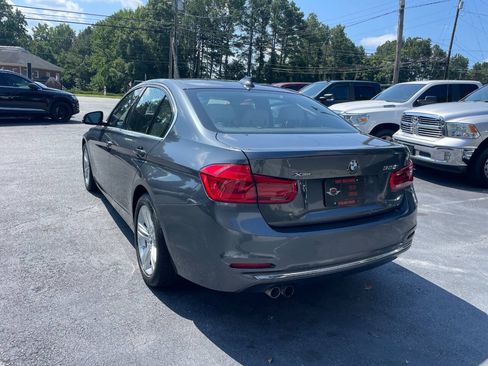 Used 2016 BMW 328i xDrive Sedan w/ Technology Package AWD/4WD image 8