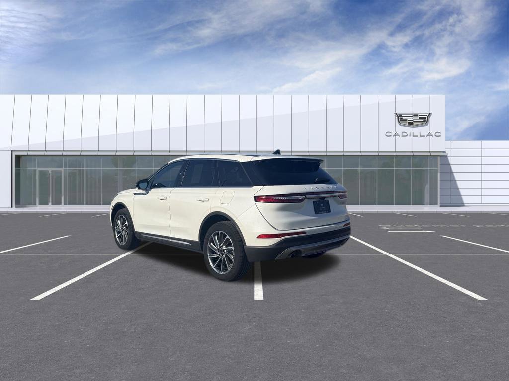 Used 2024 Lincoln Corsair AWD w/ Equipment Group 101A image 4