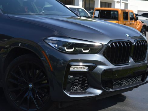 Used 2021 BMW X6 xDrive40i w/ M Sport Package AWD/4WD image 2